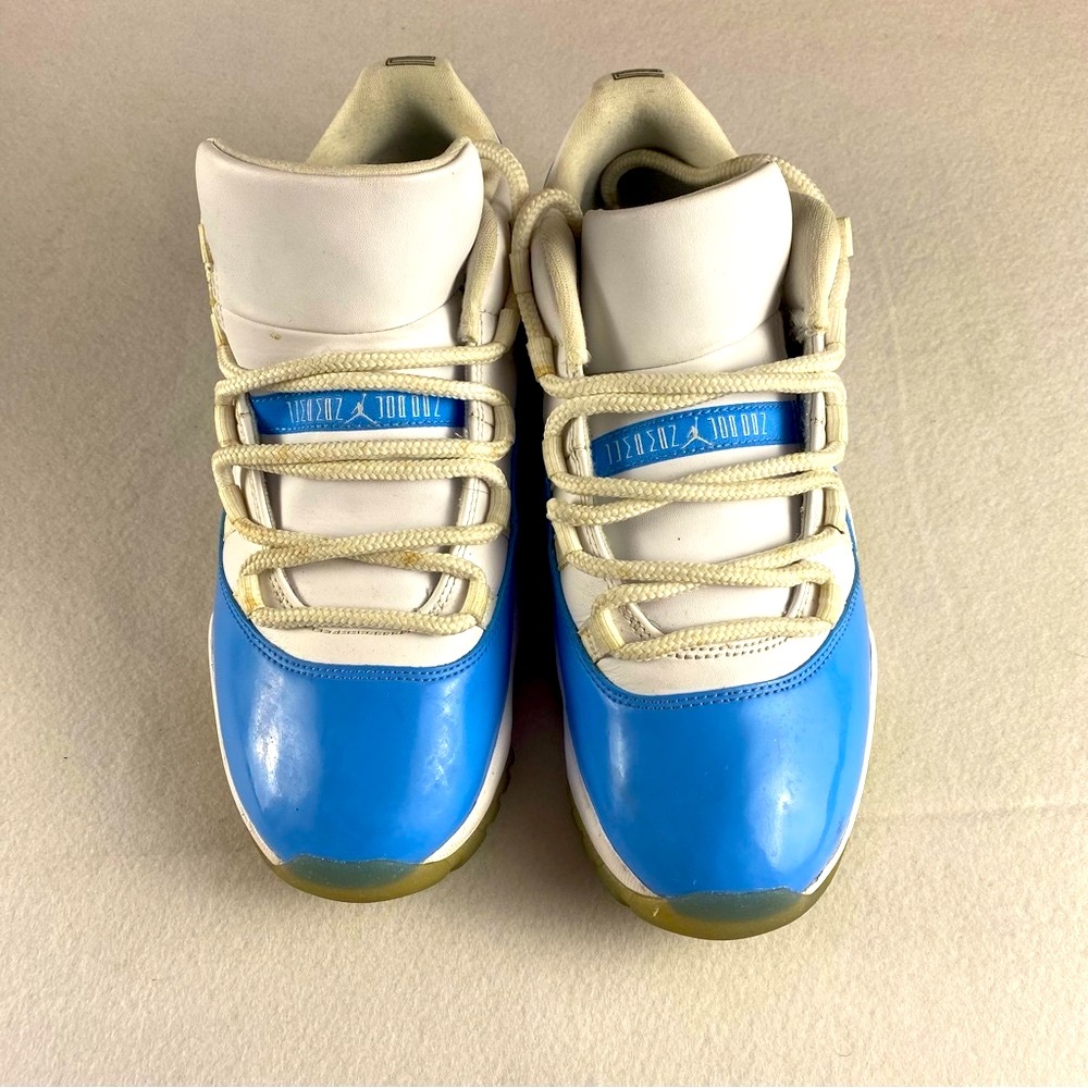 Nike Air Jordan 1 Retro Men Size 9.5 Blue and White Low Top Sneakers - Picture 4 of 15